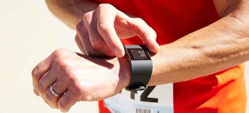 fitbit-surge-tracking-run-423587