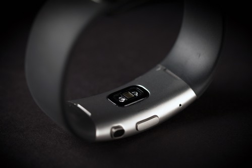 http://icdn9.digitaltrends.com/image/microsoft-fitness-band-2-review-4-1500x1000.jpg