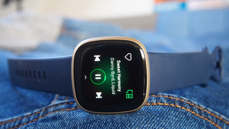 Обзор Fitbit Versa 3: мощное сочетание отличной батареи и лучших функций