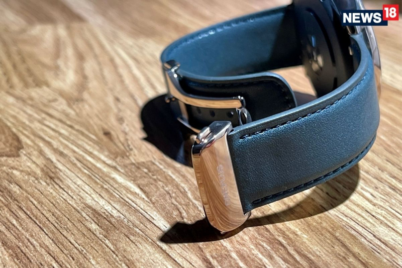 Обзор OnePlus Watch Cobalt Limited Edition: определенно чувствует себя премиальным, но вам нужно остерегаться Xiaomi Mi Watch Revolve Active