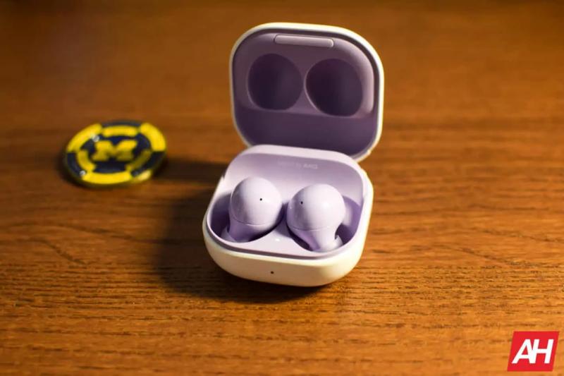 Samsung добавляет обнаружение износа для звонков в Galaxy Buds +, Buds Live и Buds Pro